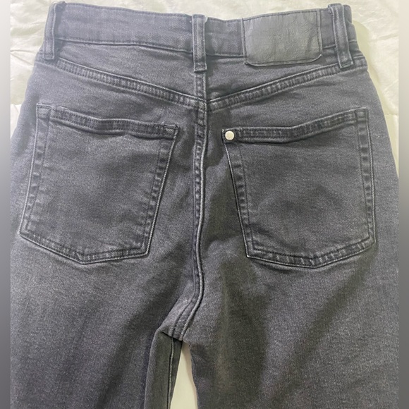 Mom Ultra High Rise Jeans - Picture 10 of 10